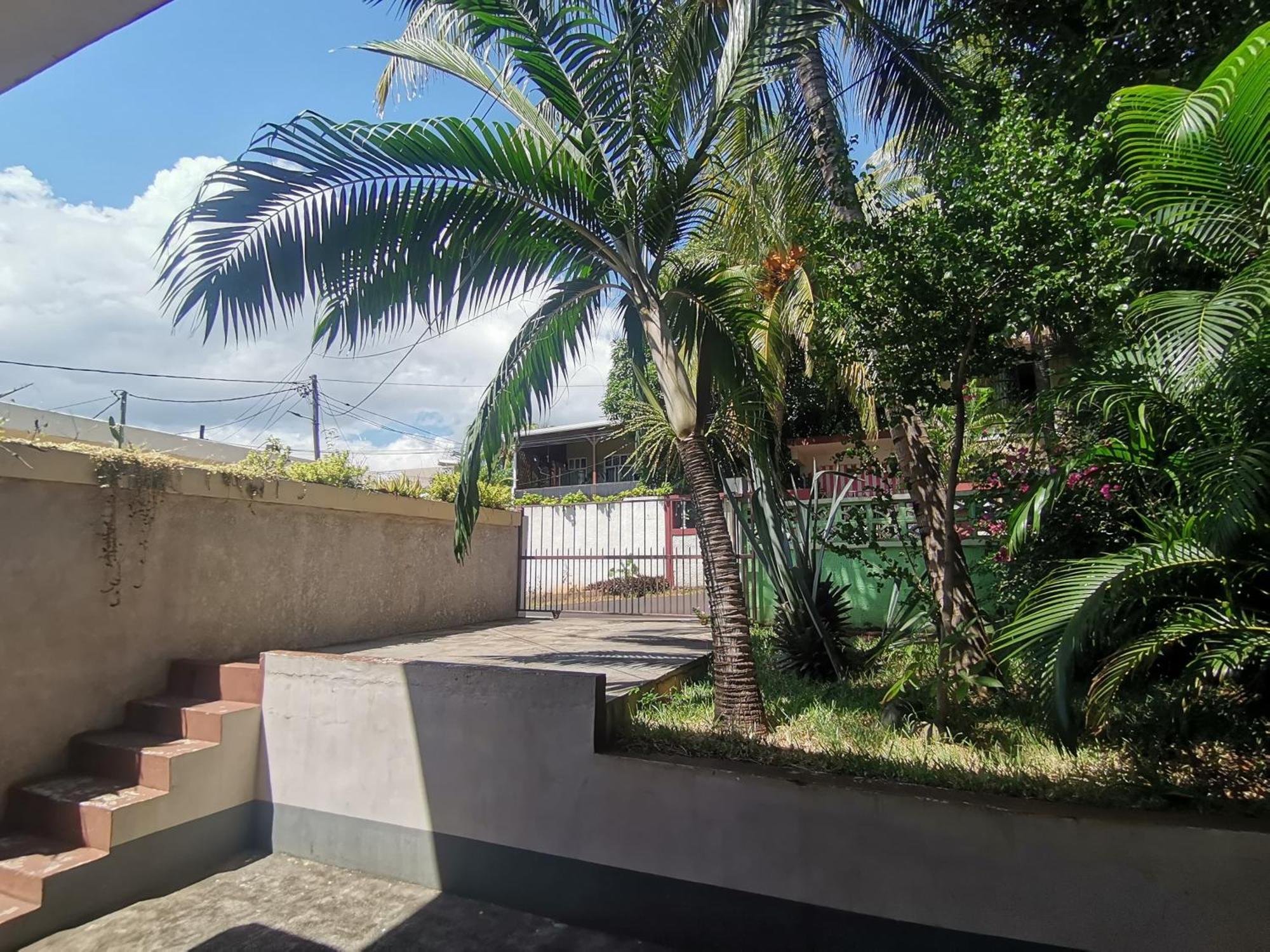 Modern Apartment/3Bedrooms/2Bathrooms/Rooftop/Jacuzzi Pointe aux Sable Esterno foto