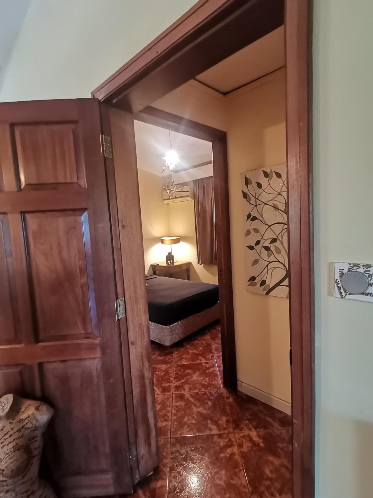 Modern Apartment/3Bedrooms/2Bathrooms/Rooftop/Jacuzzi Pointe aux Sable Esterno foto
